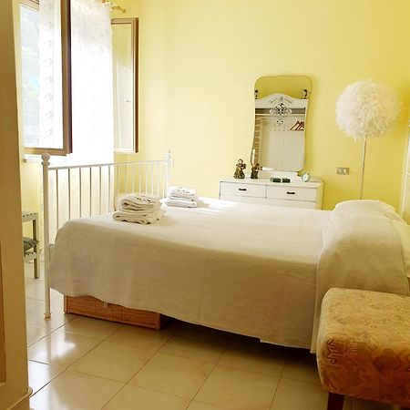 Casa Vacanze Rosy "Nel Verde" Palinuro Exteriér fotografie